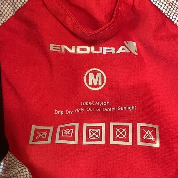ENDURA, running/ rain jacket, medium, excellent near new condition - Picture 2 of 12